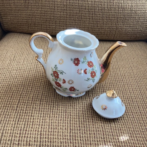 Vintage teapot - Picture 2 of 4